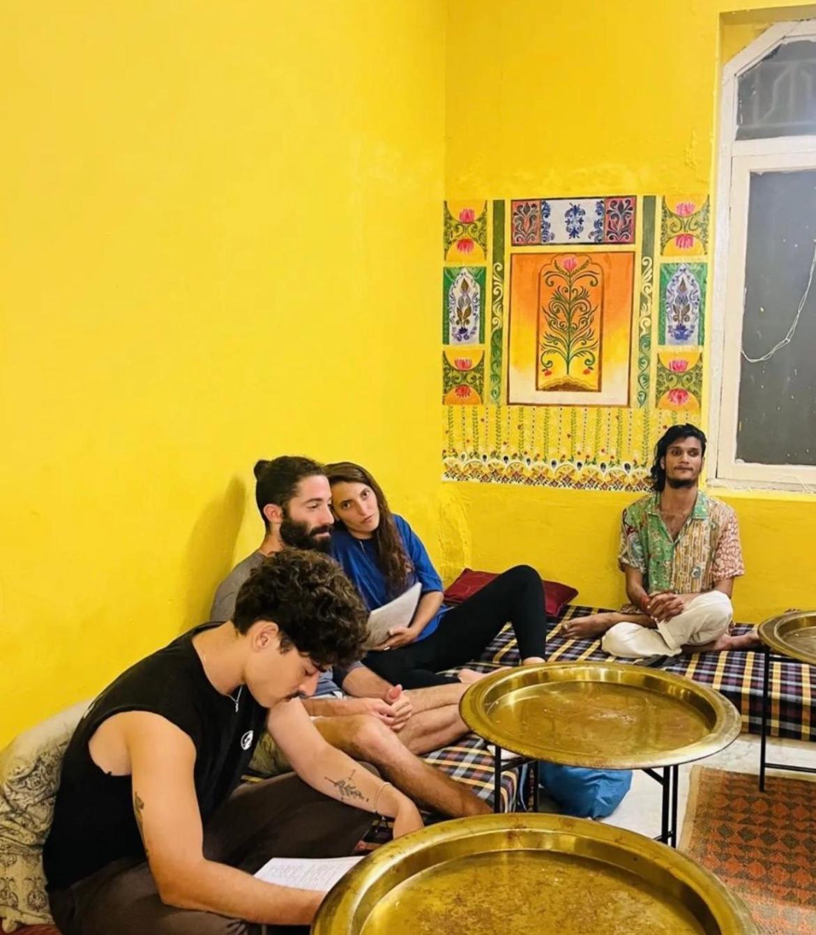 Art Bliss Hostel Rishikesh Bagian luar foto