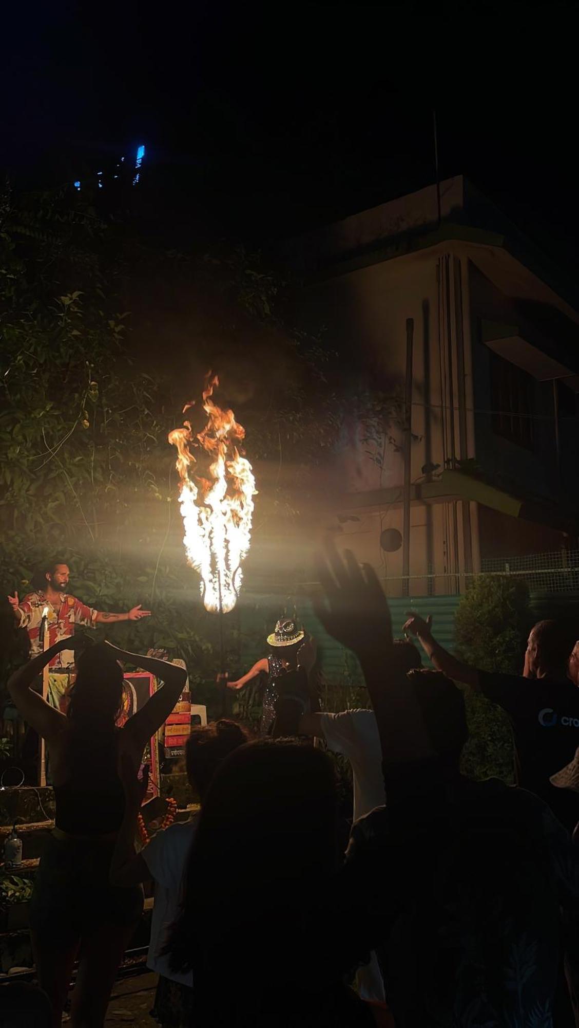 Art Bliss Hostel Rishikesh Bagian luar foto