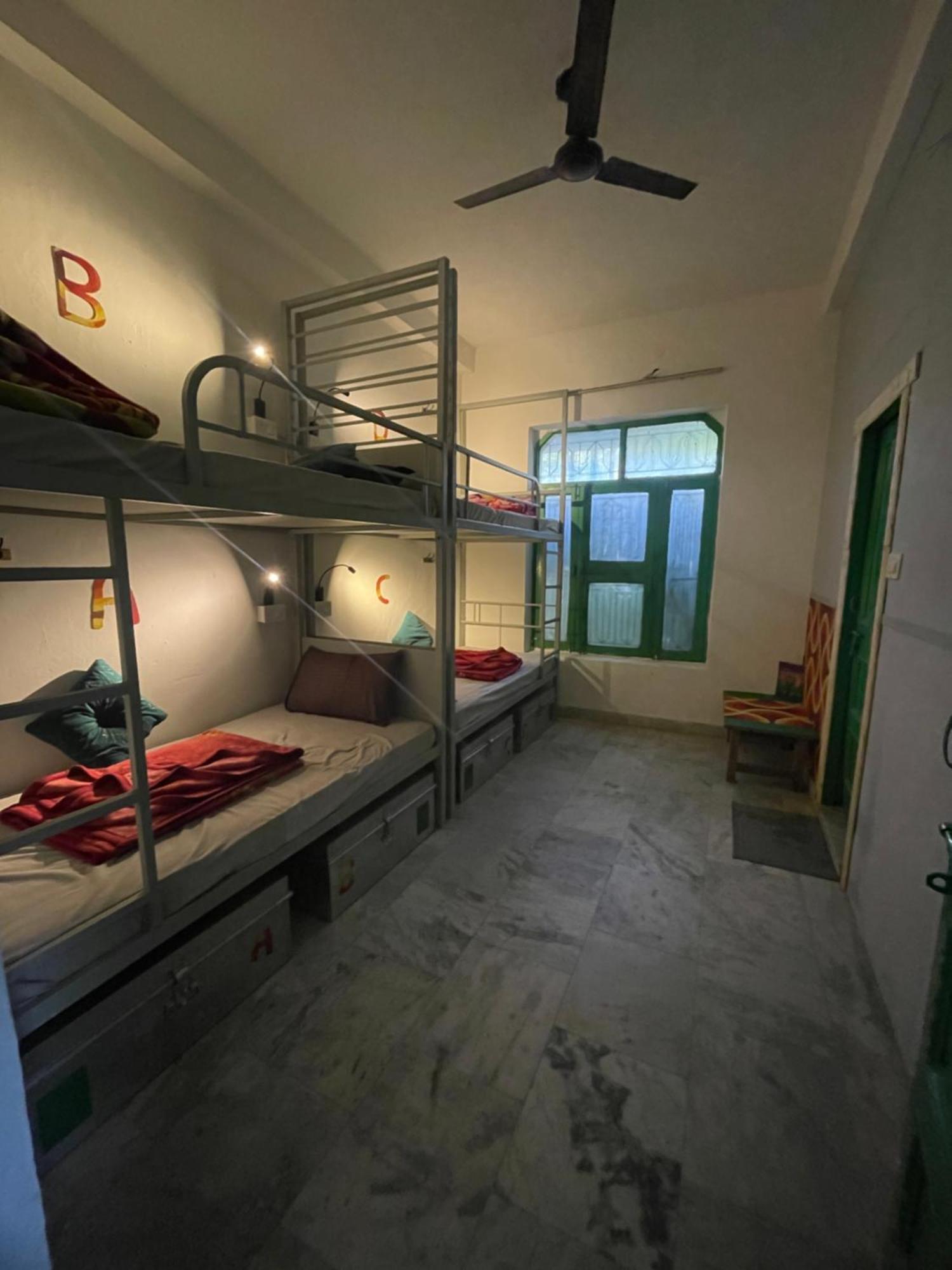 Art Bliss Hostel Rishikesh Bagian luar foto