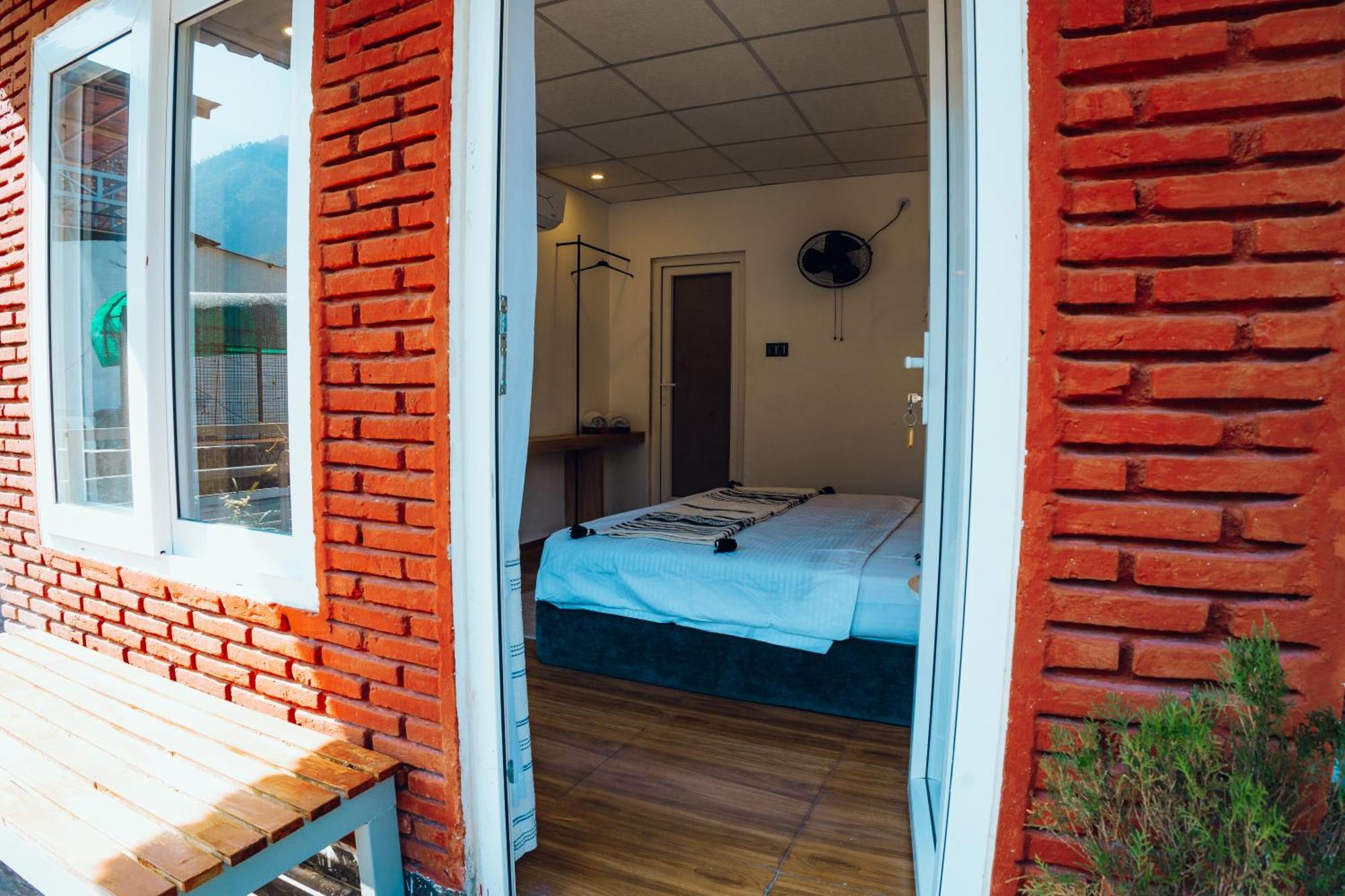 Art Bliss Hostel Rishikesh Bagian luar foto
