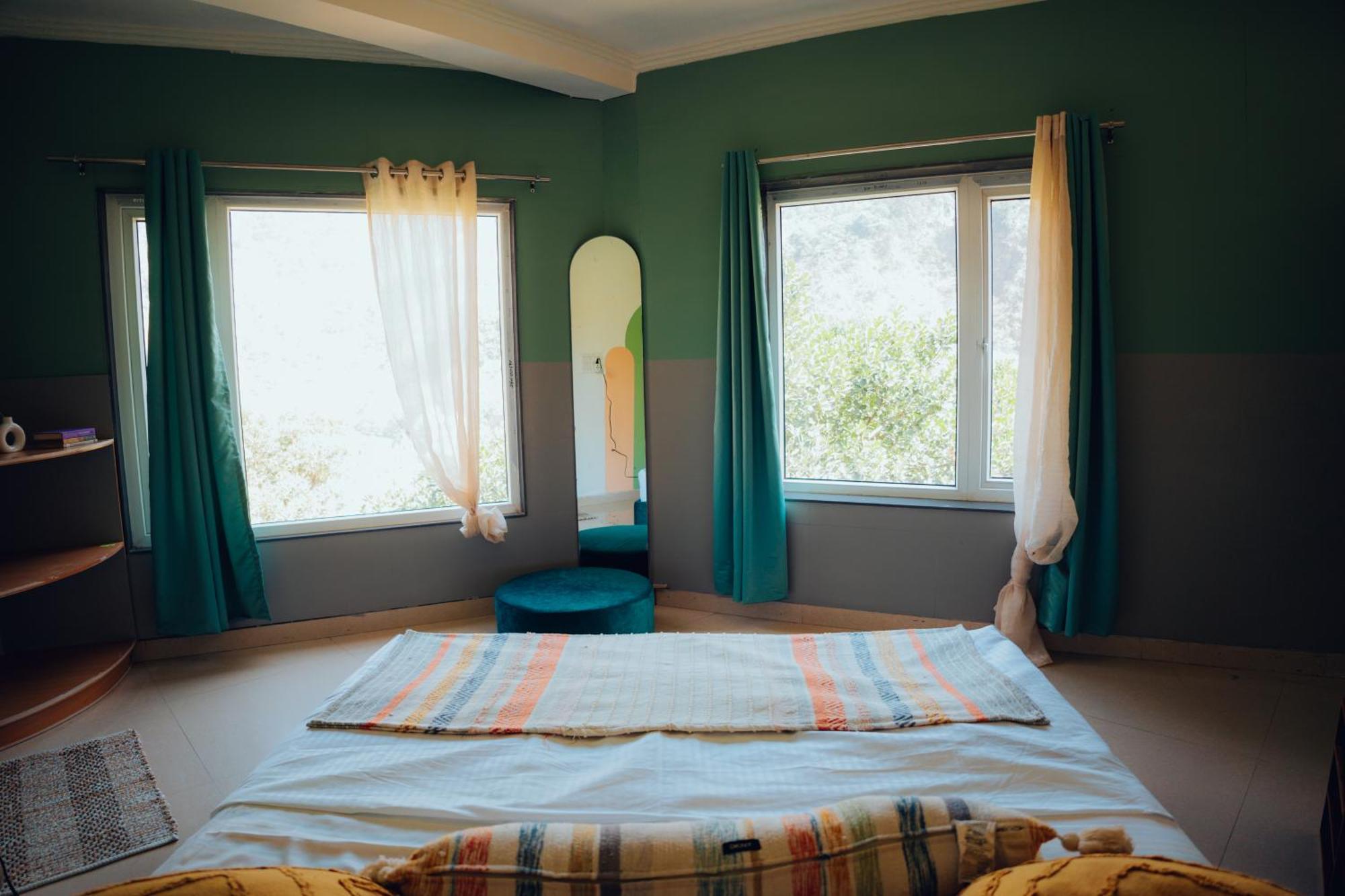 Art Bliss Hostel Rishikesh Bagian luar foto