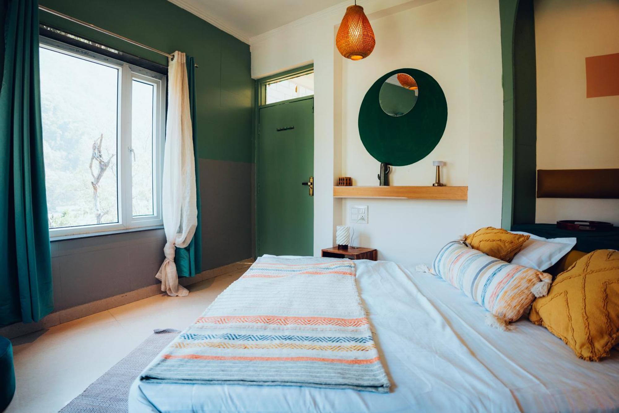 Art Bliss Hostel Rishikesh Bagian luar foto