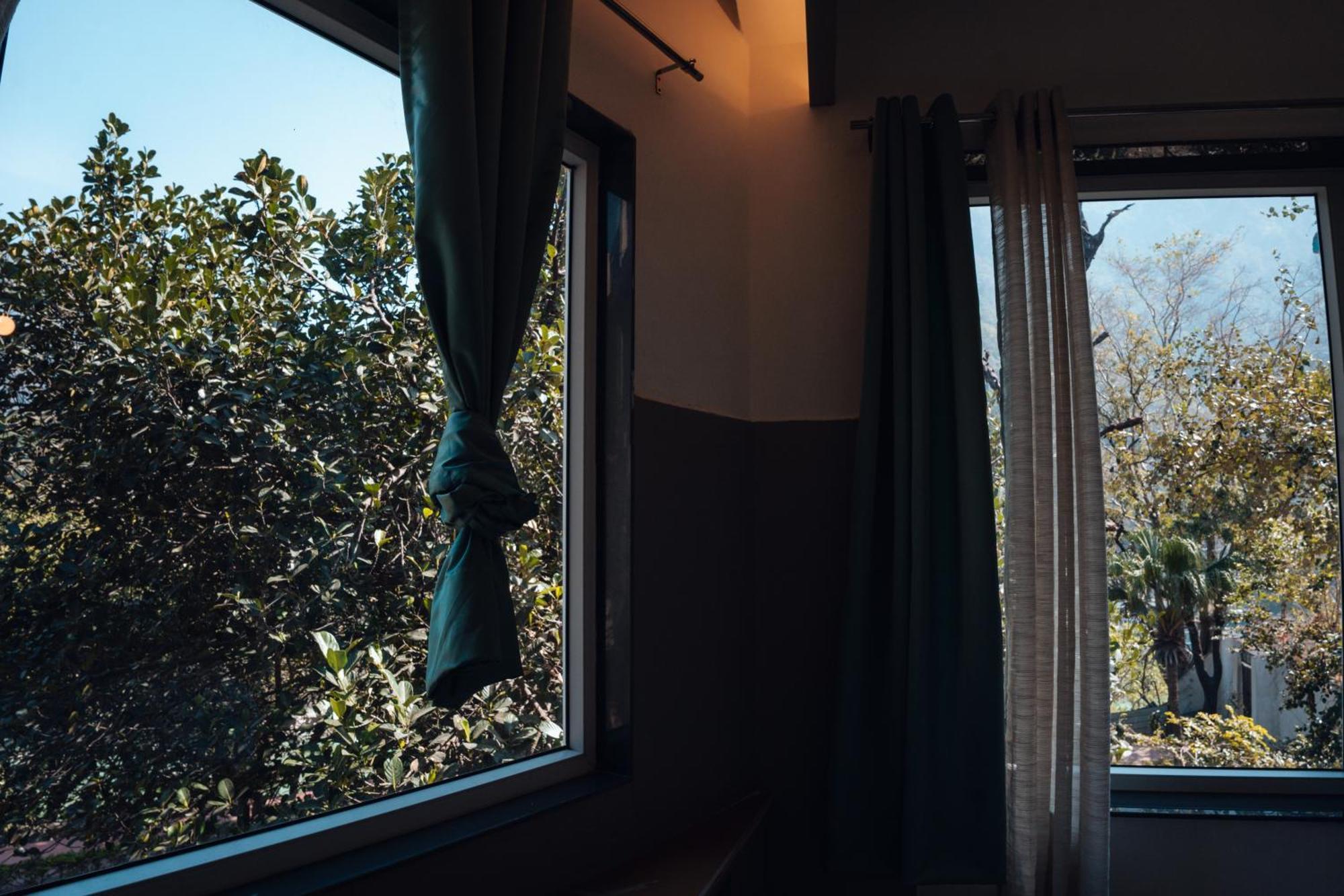 Art Bliss Hostel Rishikesh Bagian luar foto
