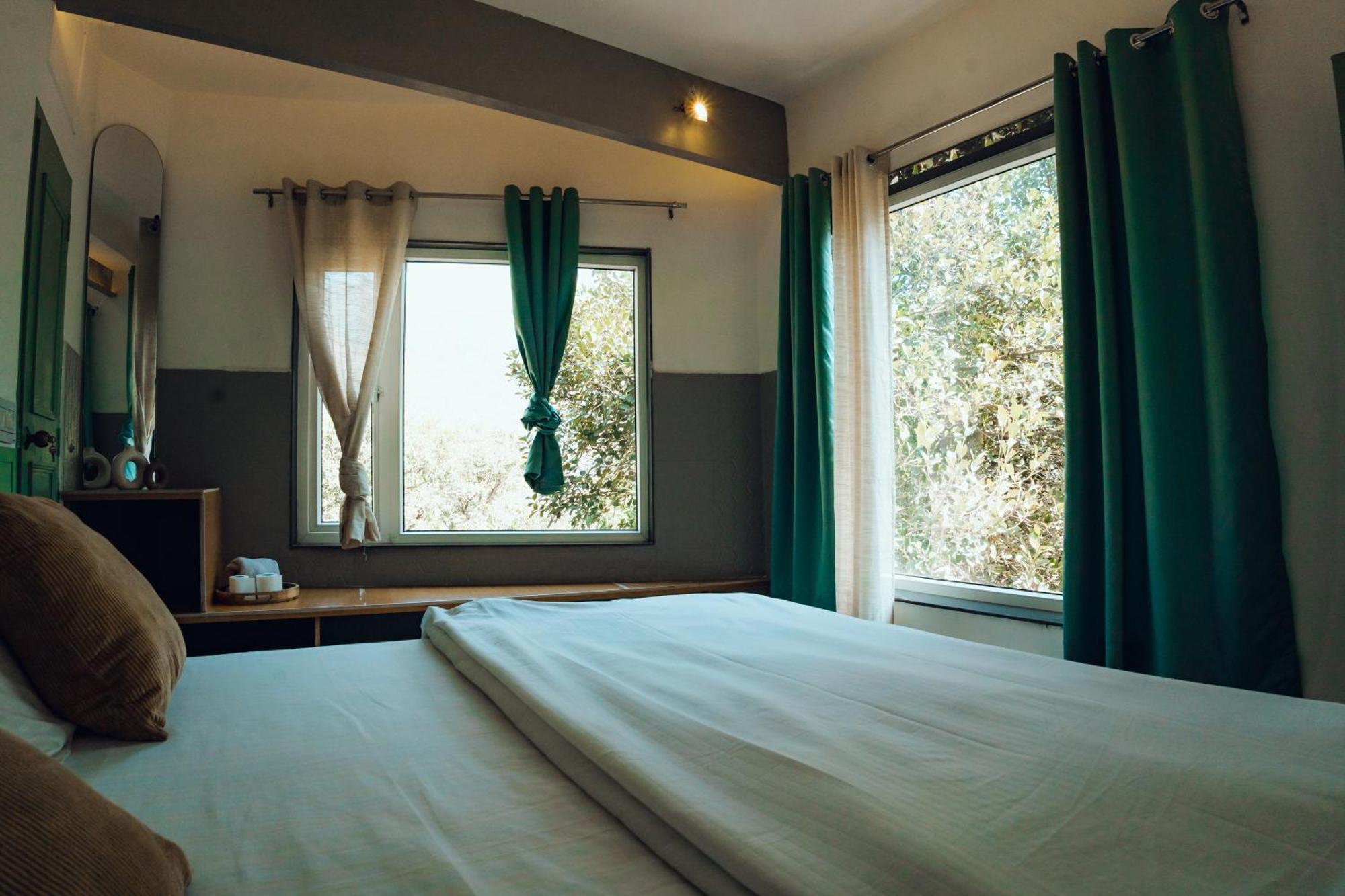 Art Bliss Hostel Rishikesh Bagian luar foto